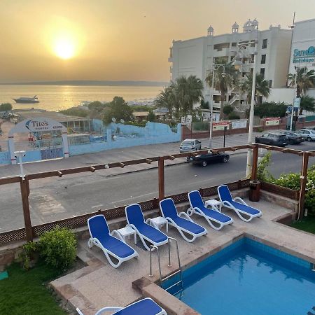 Serafy City Center Hostel And Pool For Foreigners Adults Only Hurghada Exterior photo