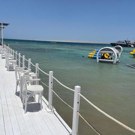Serafy City Center Hostel And Pool For Foreigners Adults Only Hurghada Exterior photo