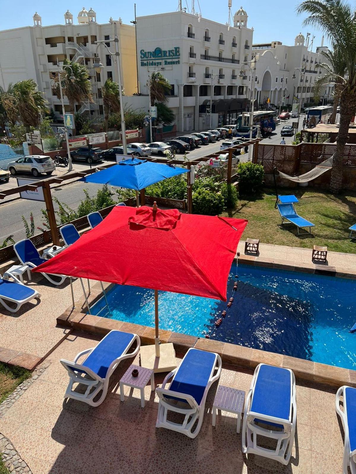 Serafy City Center Hostel And Pool For Foreigners Adults Only Hurghada Exterior photo