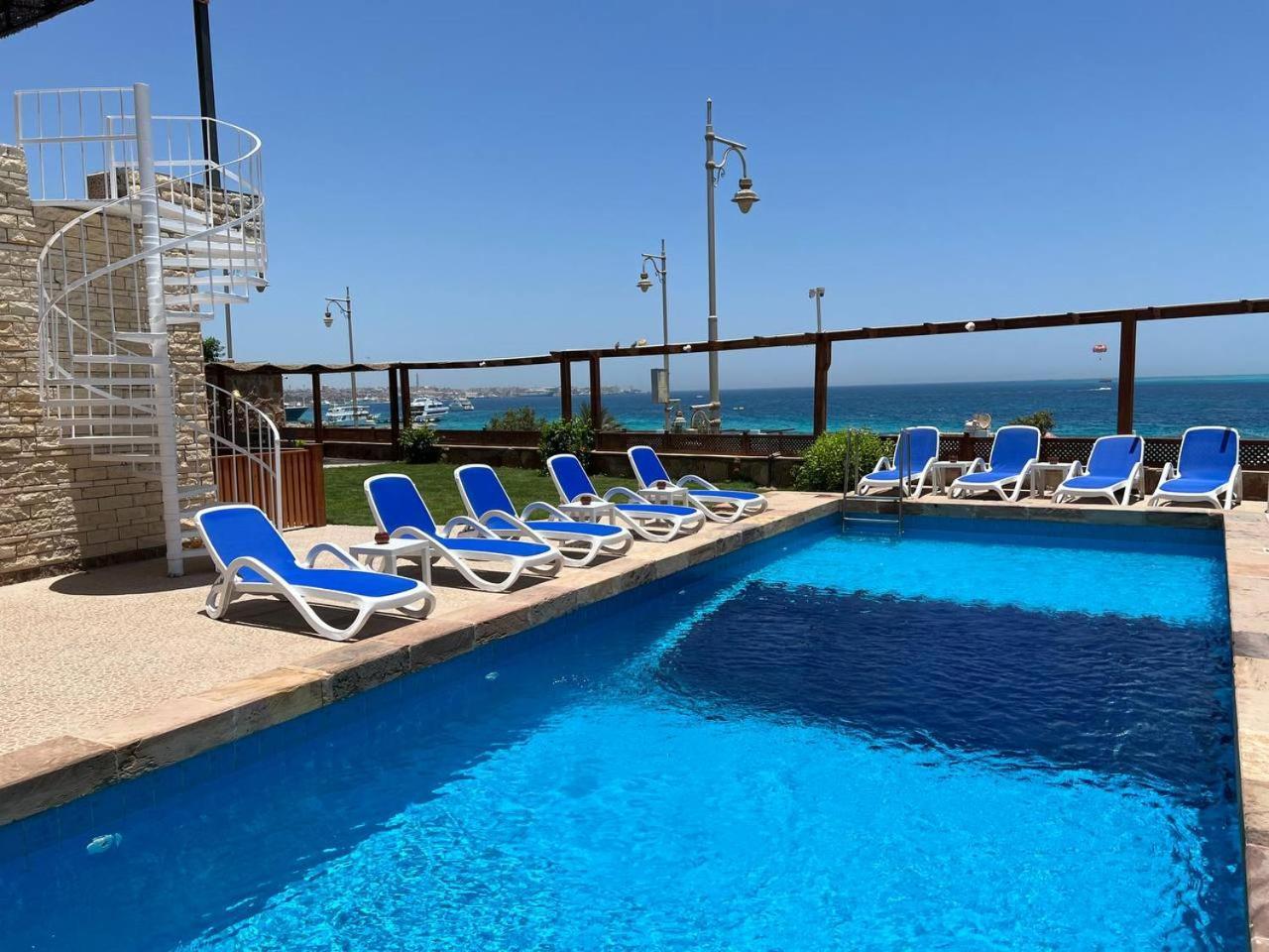 Serafy City Center Hostel And Pool For Foreigners Adults Only Hurghada Exterior photo