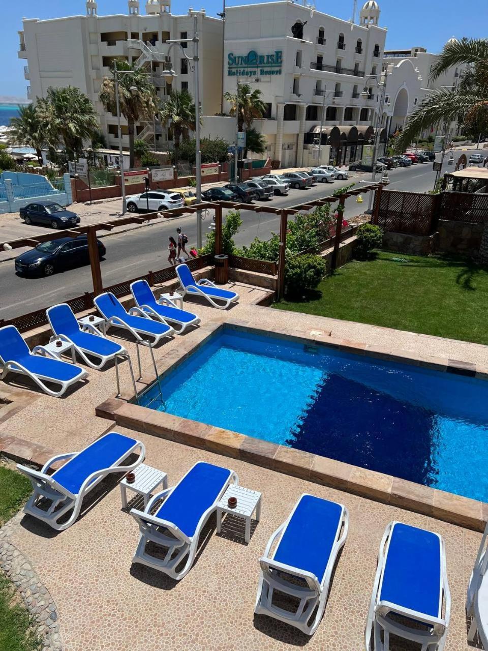 Serafy City Center Hostel And Pool For Foreigners Adults Only Hurghada Exterior photo