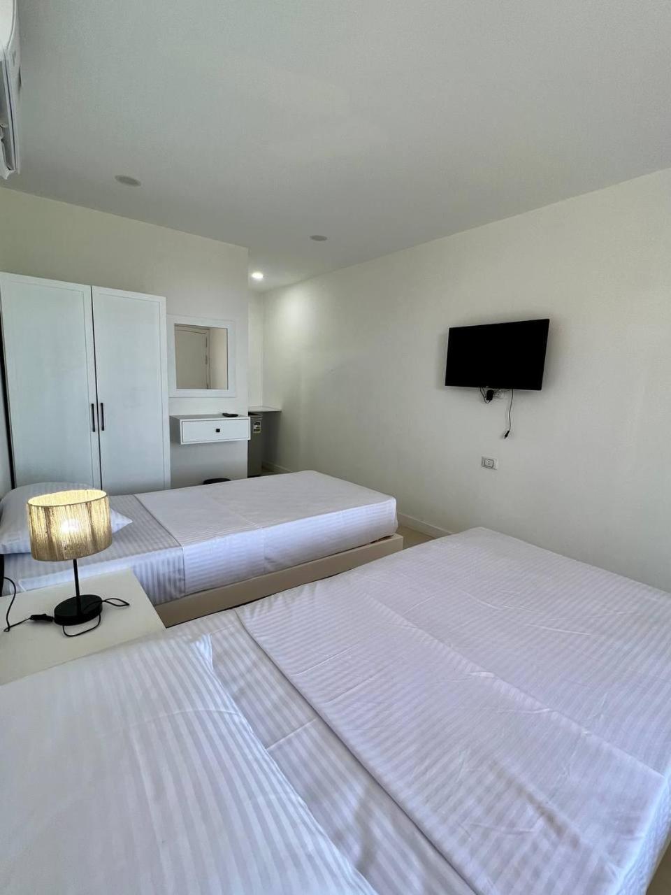 Serafy City Center Hostel And Pool For Foreigners Adults Only Hurghada Exterior photo
