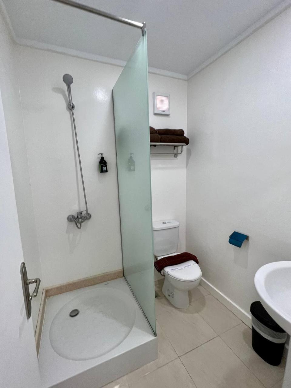 Serafy City Center Hostel And Pool For Foreigners Adults Only Hurghada Room photo