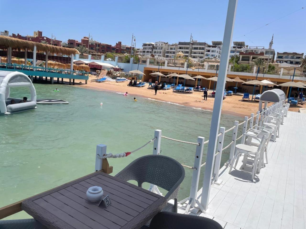 Serafy City Center Hostel And Pool For Foreigners Adults Only Hurghada Exterior photo